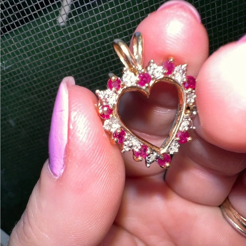 Diamond and ruby - Picture 10 of 13